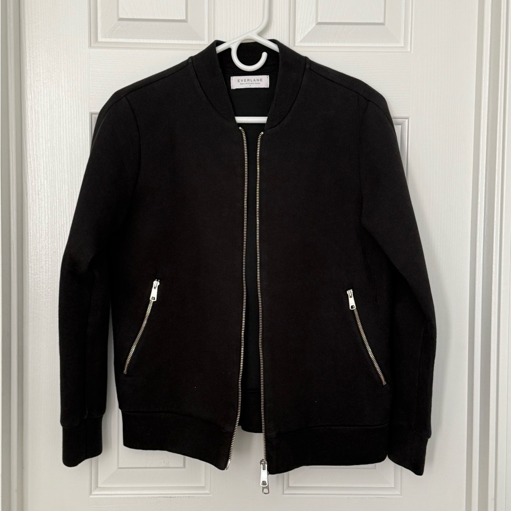 Everlane Street Fleece Bomber in Black